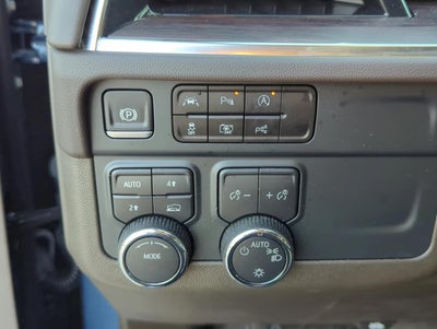 2025 Chevrolet Suburban 4WD LS
