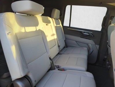 2025 Chevrolet Suburban 4WD LS
