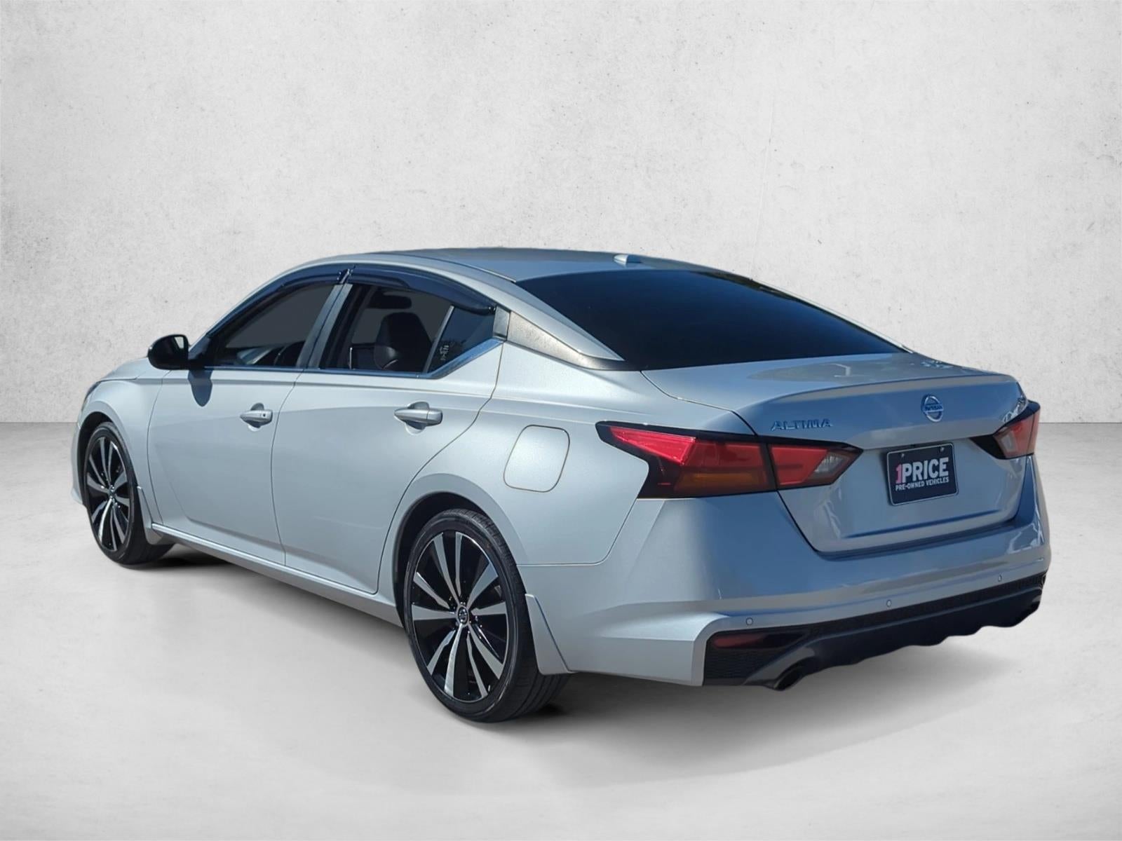 2022 Nissan Altima 2.5 SR Sedan