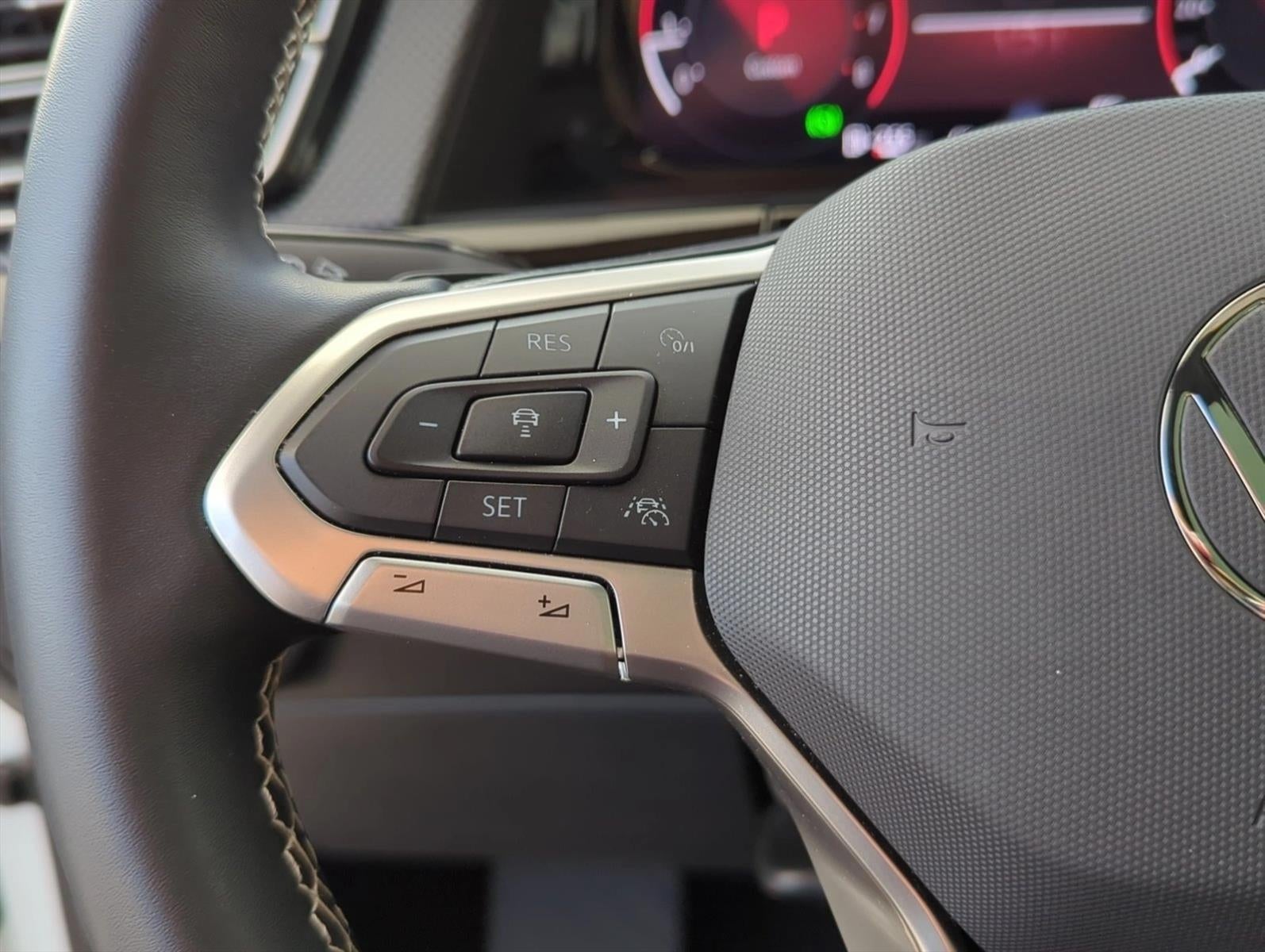 2026 Volkswagen Atlas Cross Sport 2.0T SEL 4MOTION