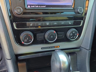2019 Volkswagen Passat 2.0T Wolfsburg Edition Auto