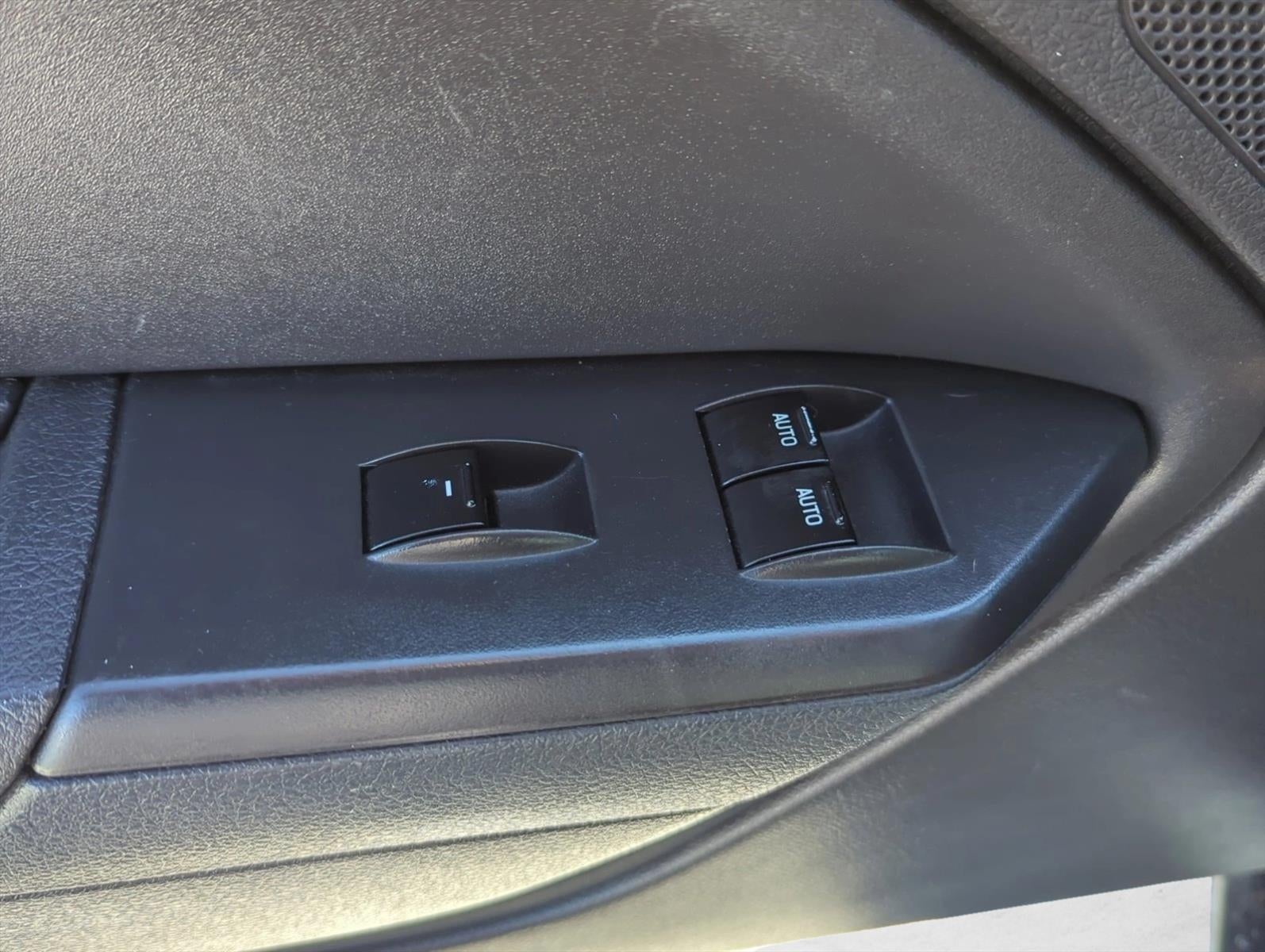 2007 Ford Mustang 2dr Conv Deluxe