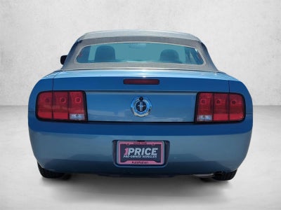 2007 Ford Mustang 2dr Conv Deluxe