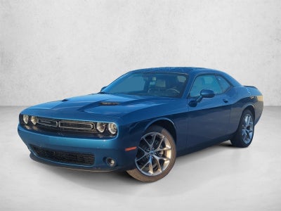 2021 Dodge Challenger SXT RWD