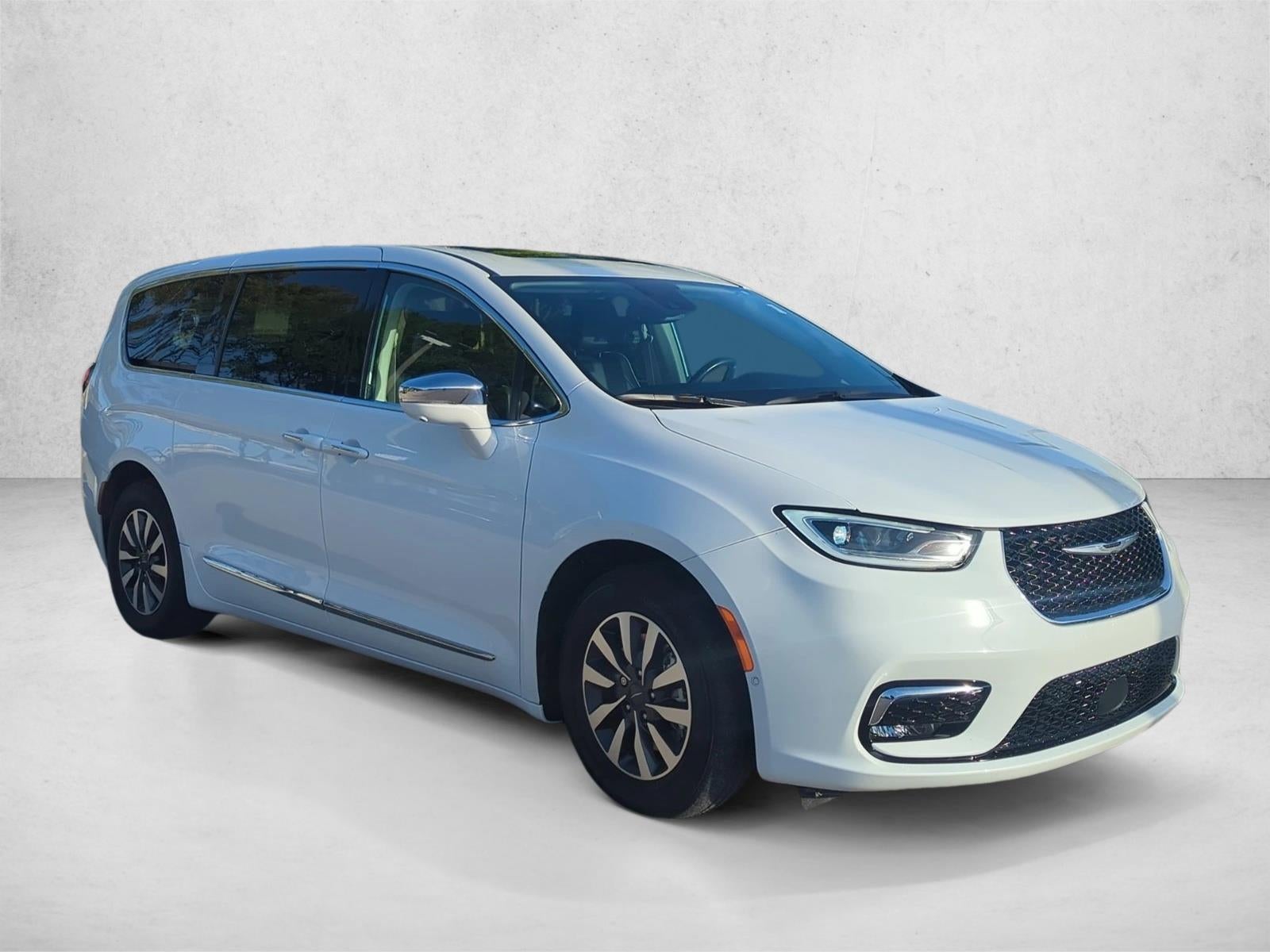 2022 Chrysler Pacifica Hybrid Limited FWD