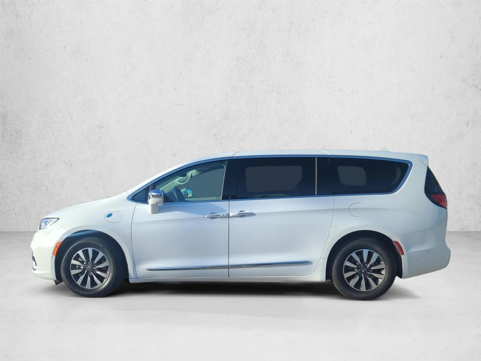 2022 Chrysler Pacifica Hybrid Limited FWD