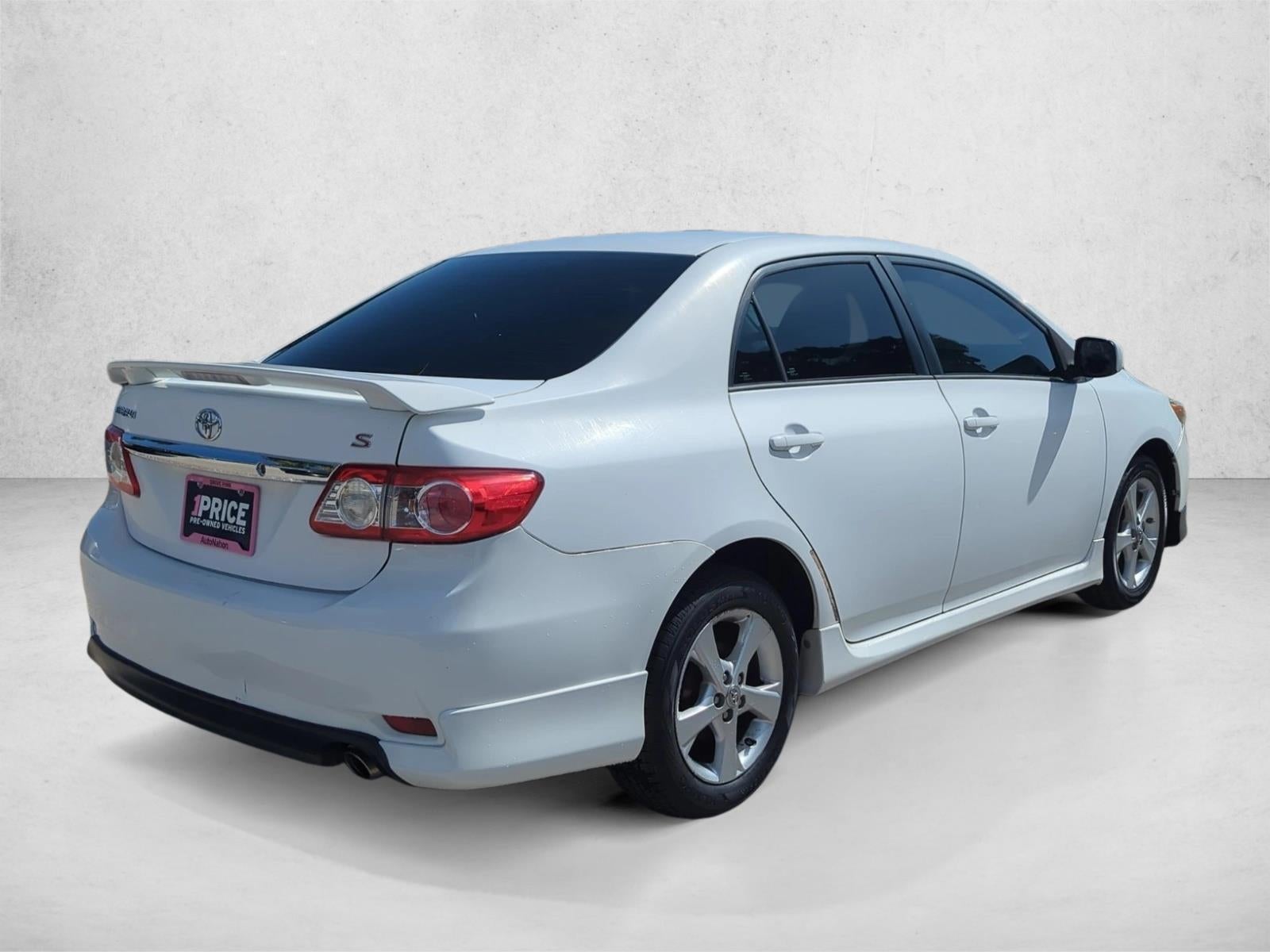 2013 Toyota Corolla 4dr Sdn Auto S (Natl)