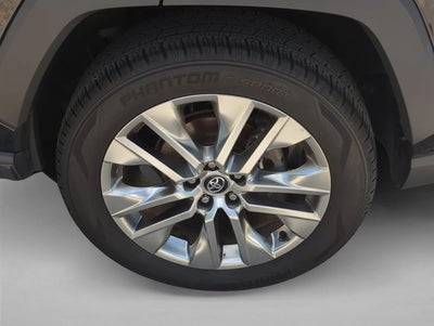 2020 Toyota RAV4 XLE Premium AWD (Natl)