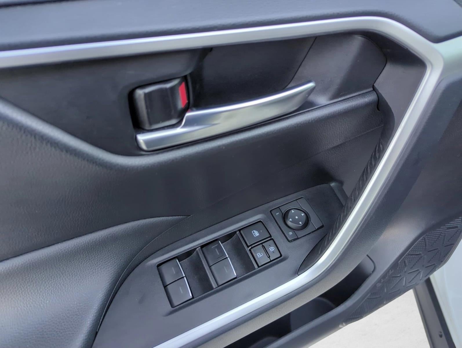 2024 Toyota RAV4 XLE Premium AWD (Natl)