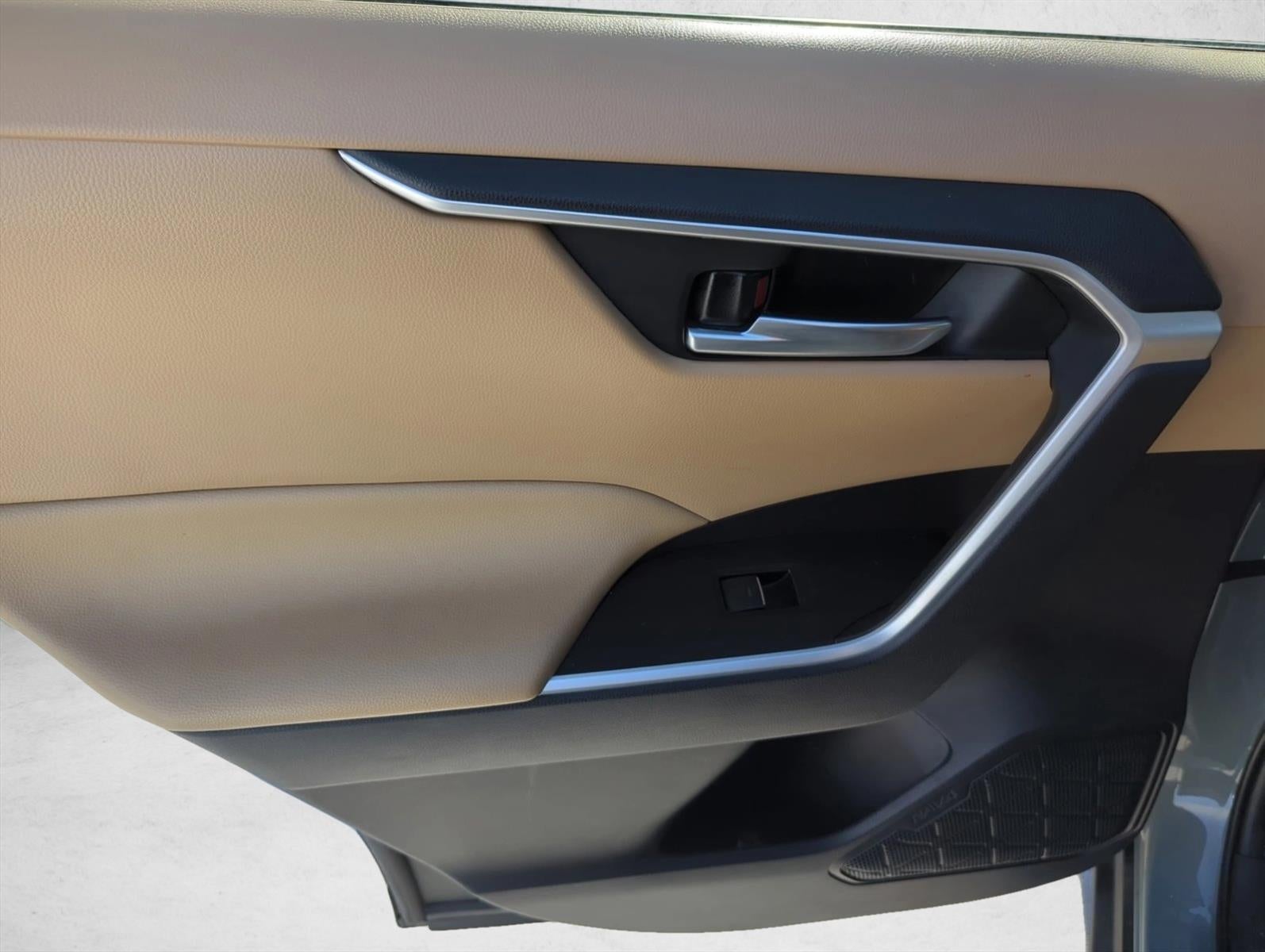 2023 Toyota RAV4 XLE Premium FWD (Natl)