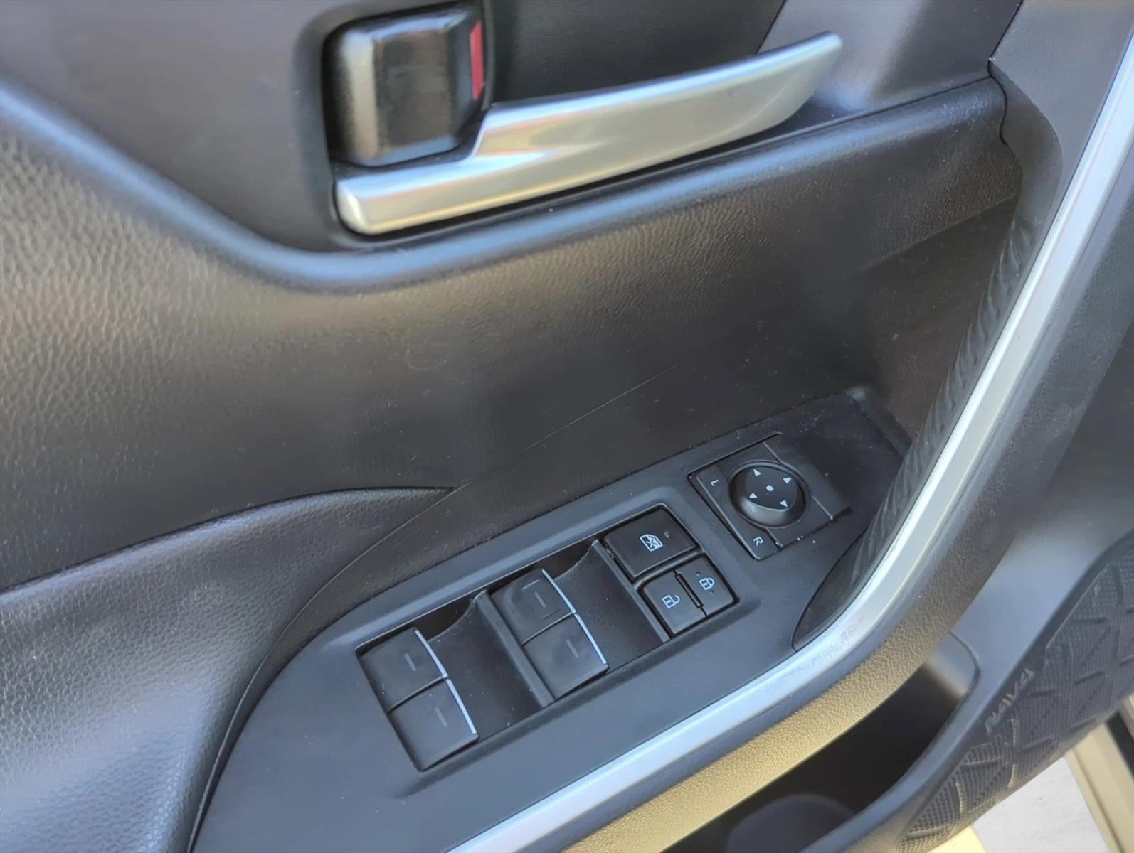 2024 Toyota RAV4 XLE Premium FWD (Natl)