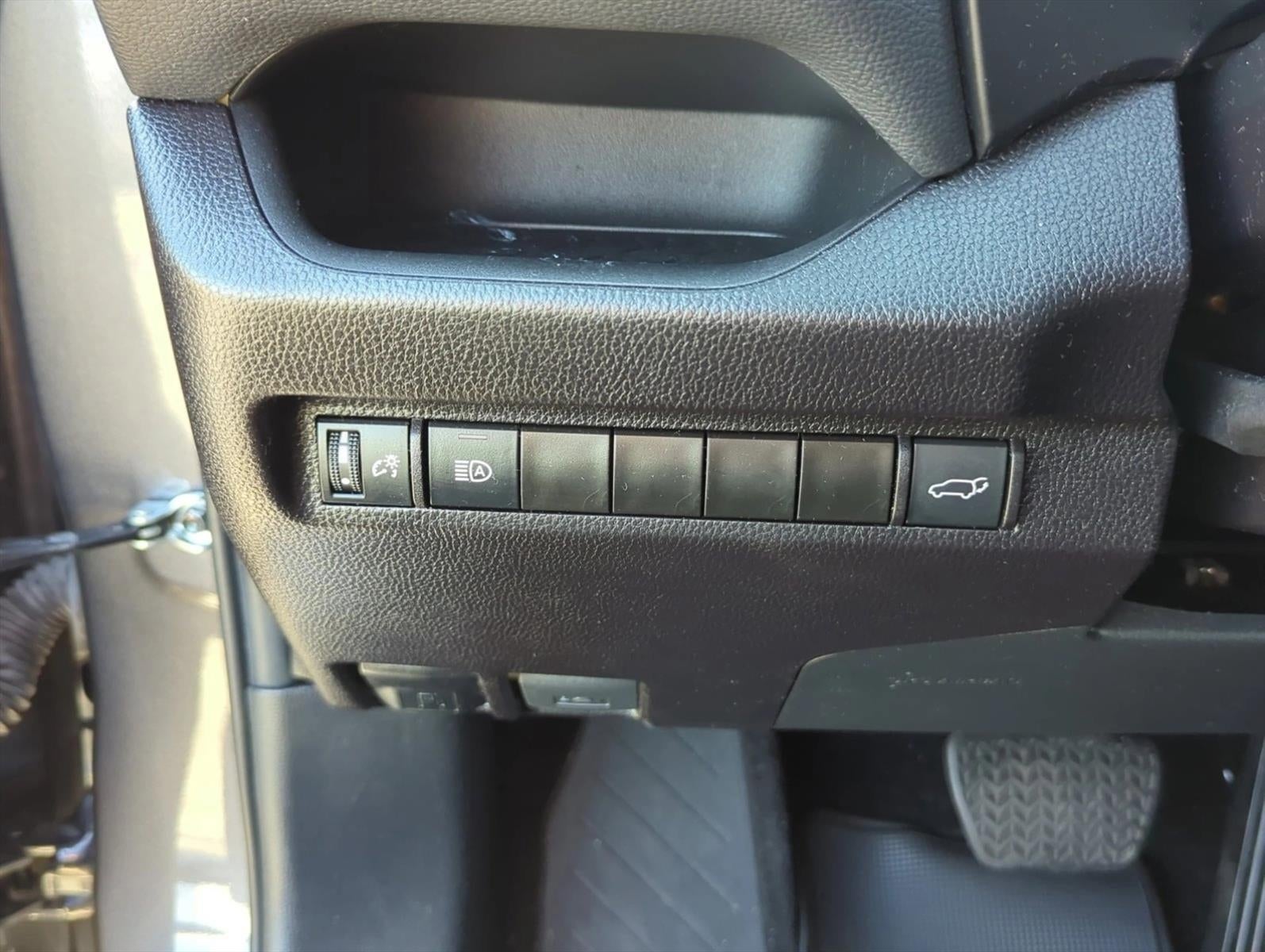 2024 Toyota RAV4 XLE Premium FWD (Natl)