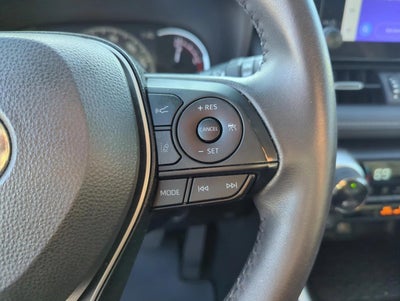 2024 Toyota RAV4 XLE Premium FWD (Natl)