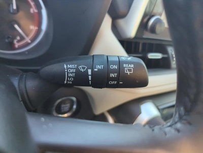 2025 Toyota RAV4 XLE Premium FWD (Natl)
