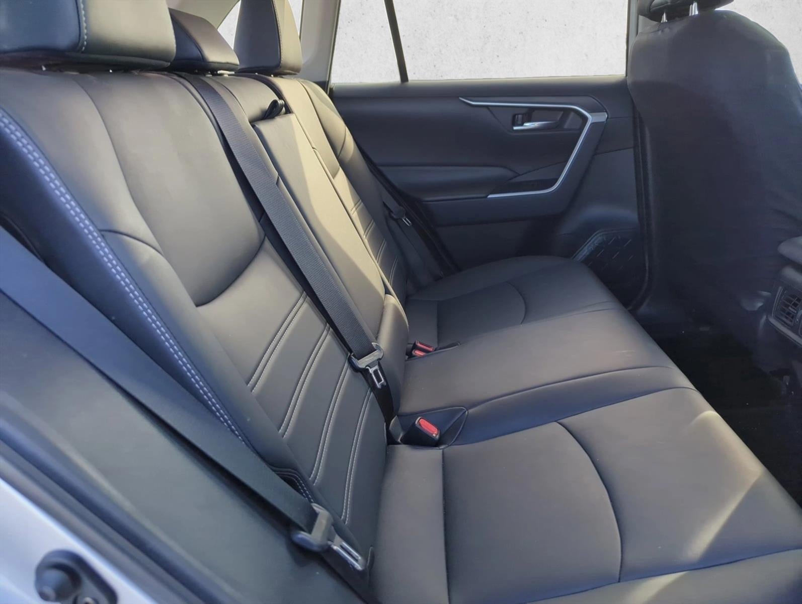 2019 Toyota RAV4 XLE Premium FWD (Natl)