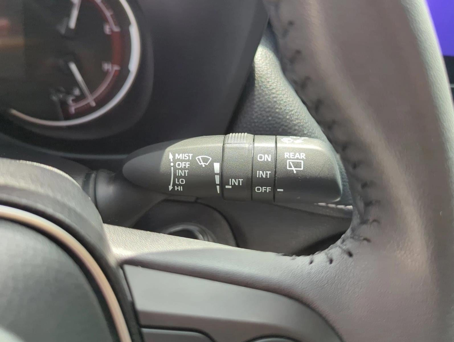 2025 Toyota RAV4 XLE Premium FWD (Natl)