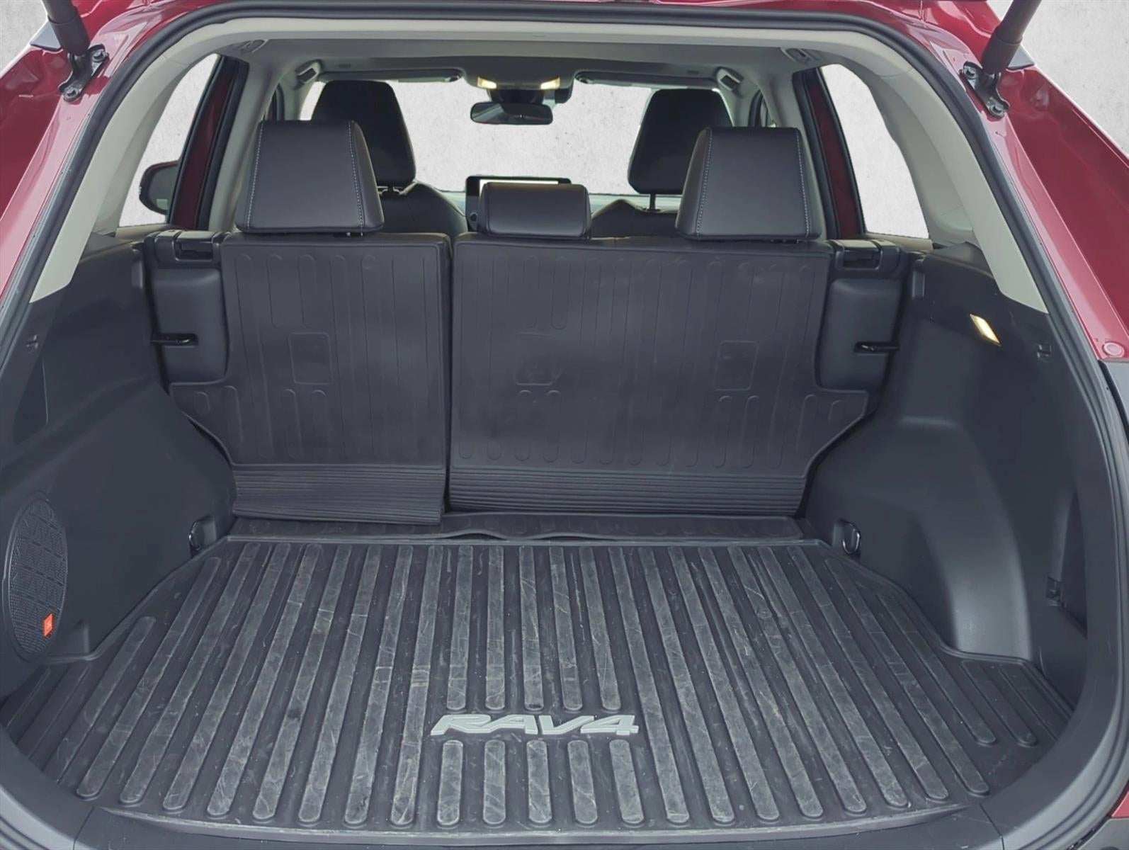 2025 Toyota RAV4 XLE Premium FWD (Natl)