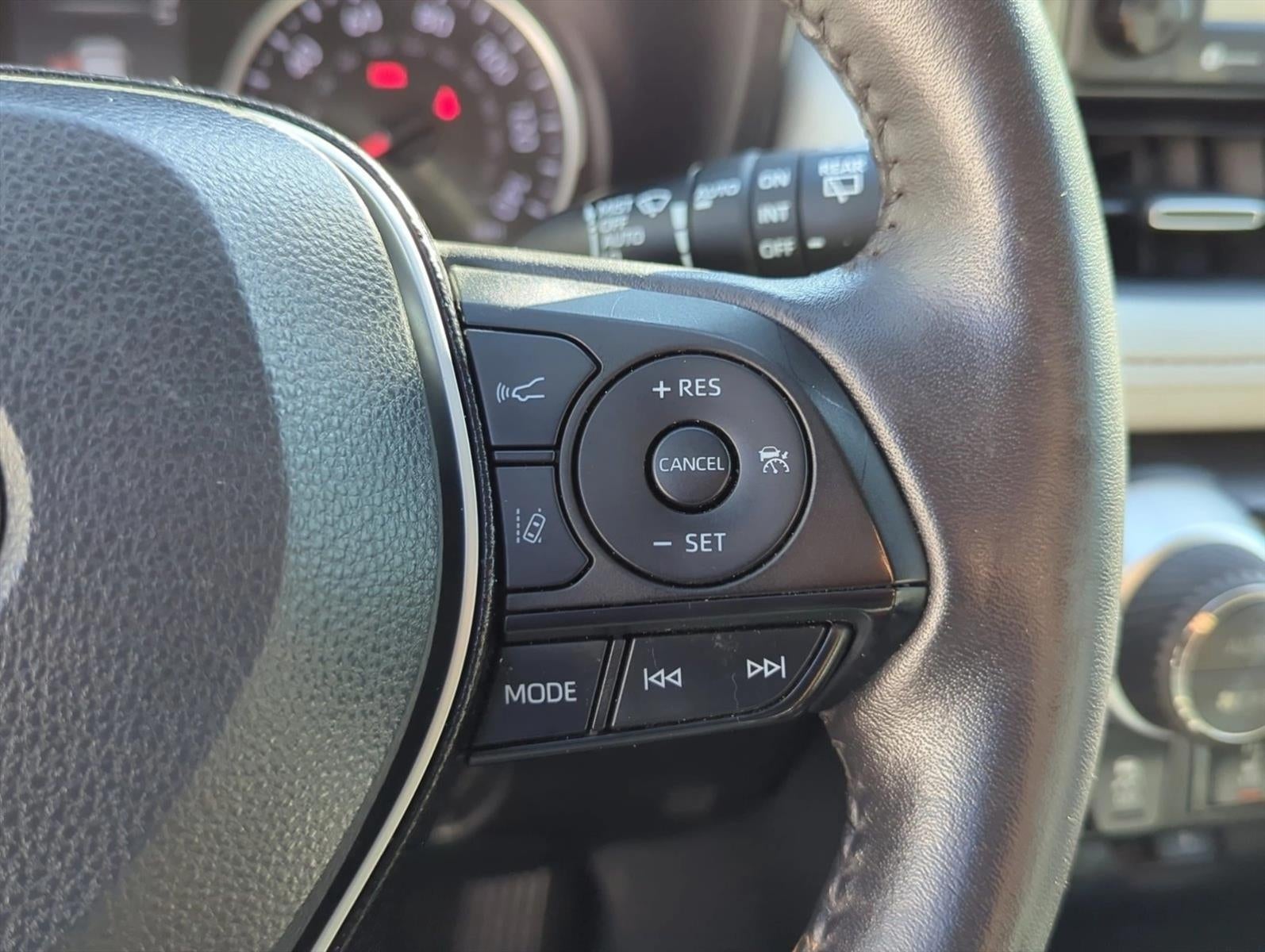 2021 Toyota RAV4 XLE Premium FWD (Natl)