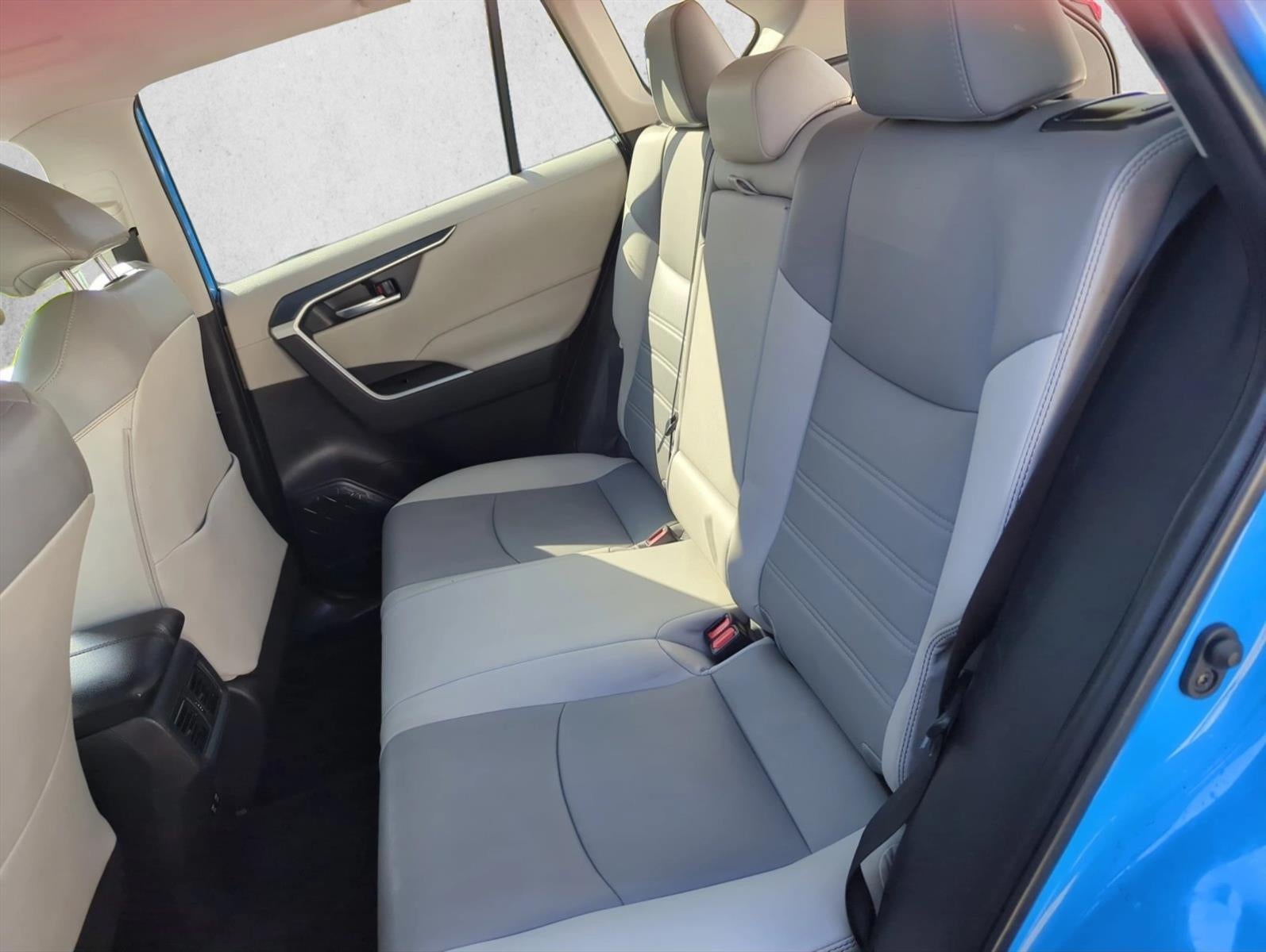 2021 Toyota RAV4 XLE Premium FWD (Natl)
