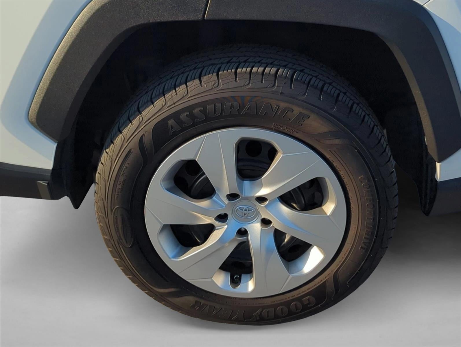2021 Toyota RAV4 LE AWD (Natl)