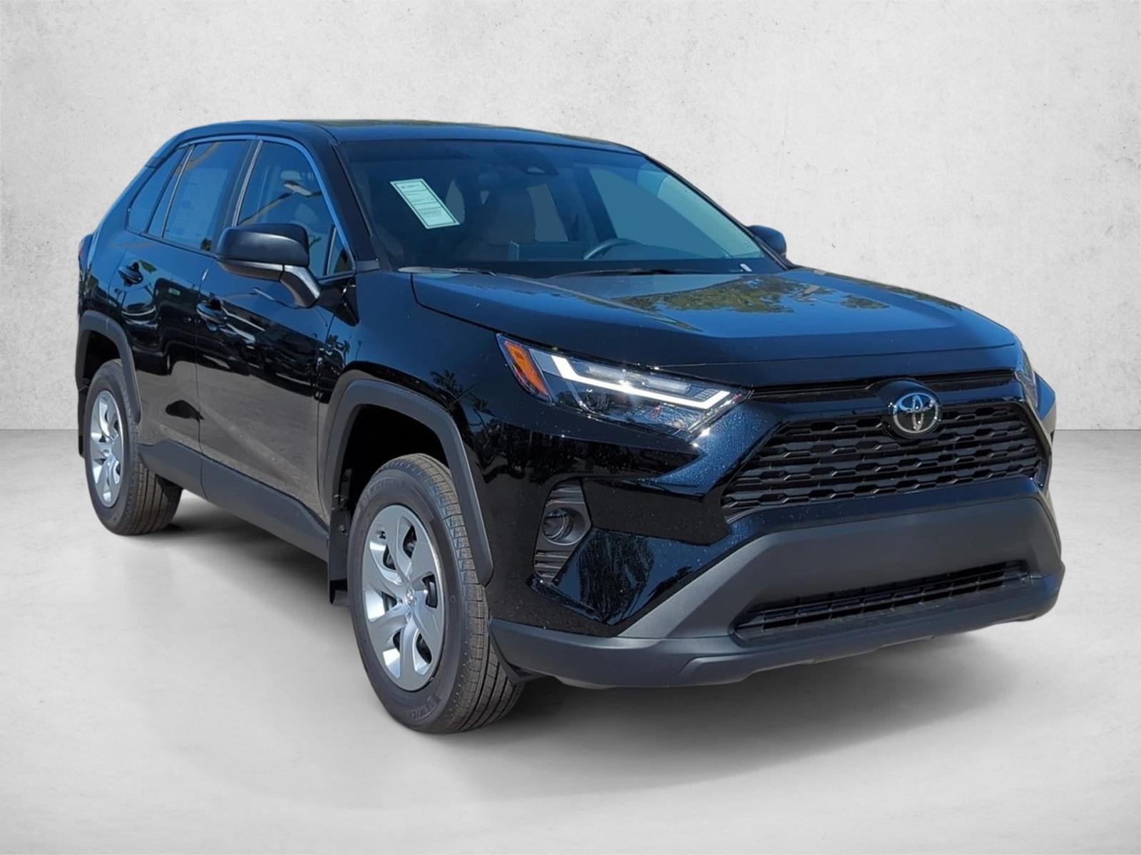 2025 Toyota RAV4 LE FWD (GS)