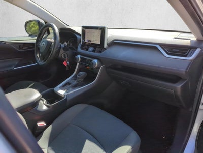 2023 Toyota RAV4 LE FWD (GS)