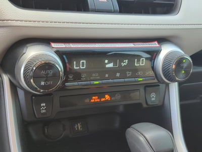 2025 Toyota RAV4 XLE FWD (GS)