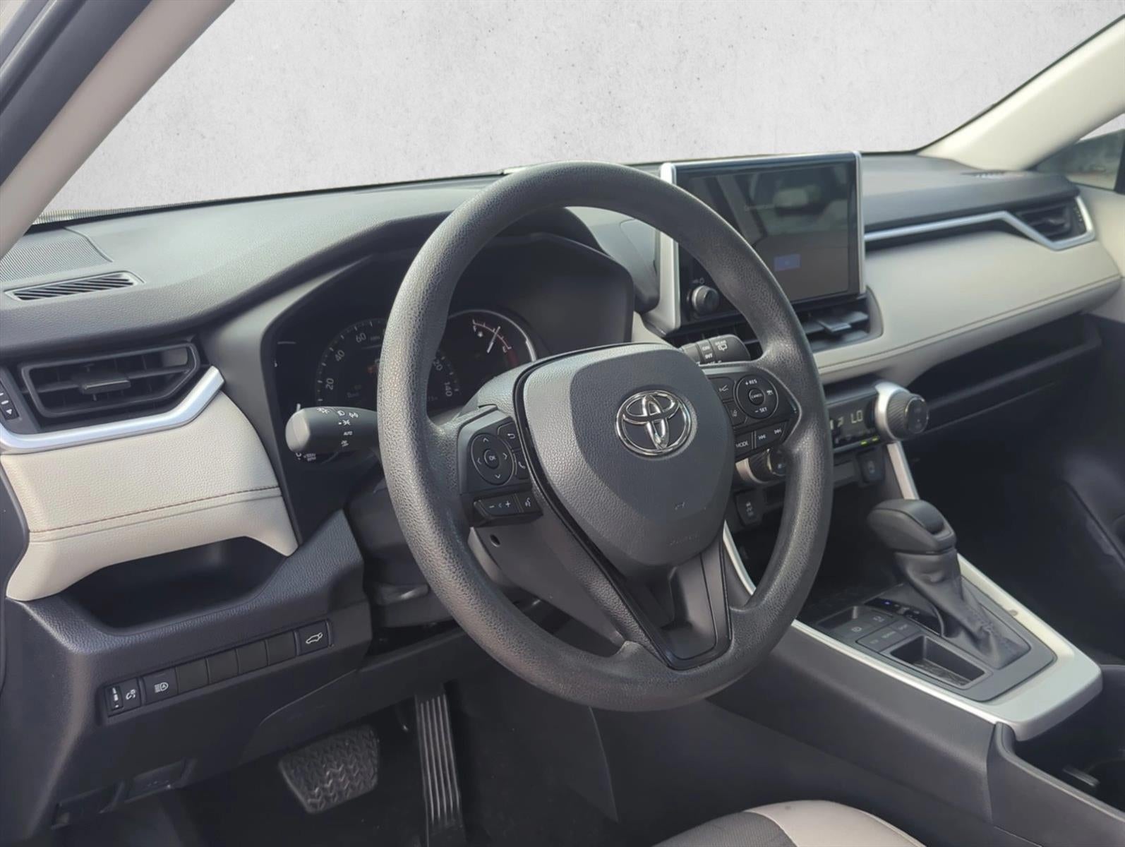 2025 Toyota RAV4 XLE FWD (Natl)