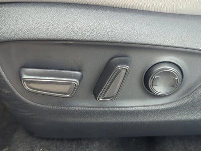 2025 Toyota RAV4 XLE FWD (Natl)