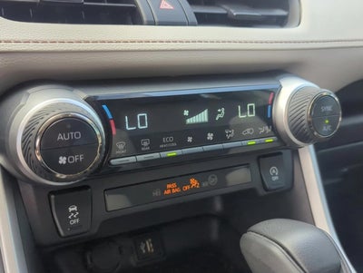 2025 Toyota RAV4 XLE FWD (Natl)