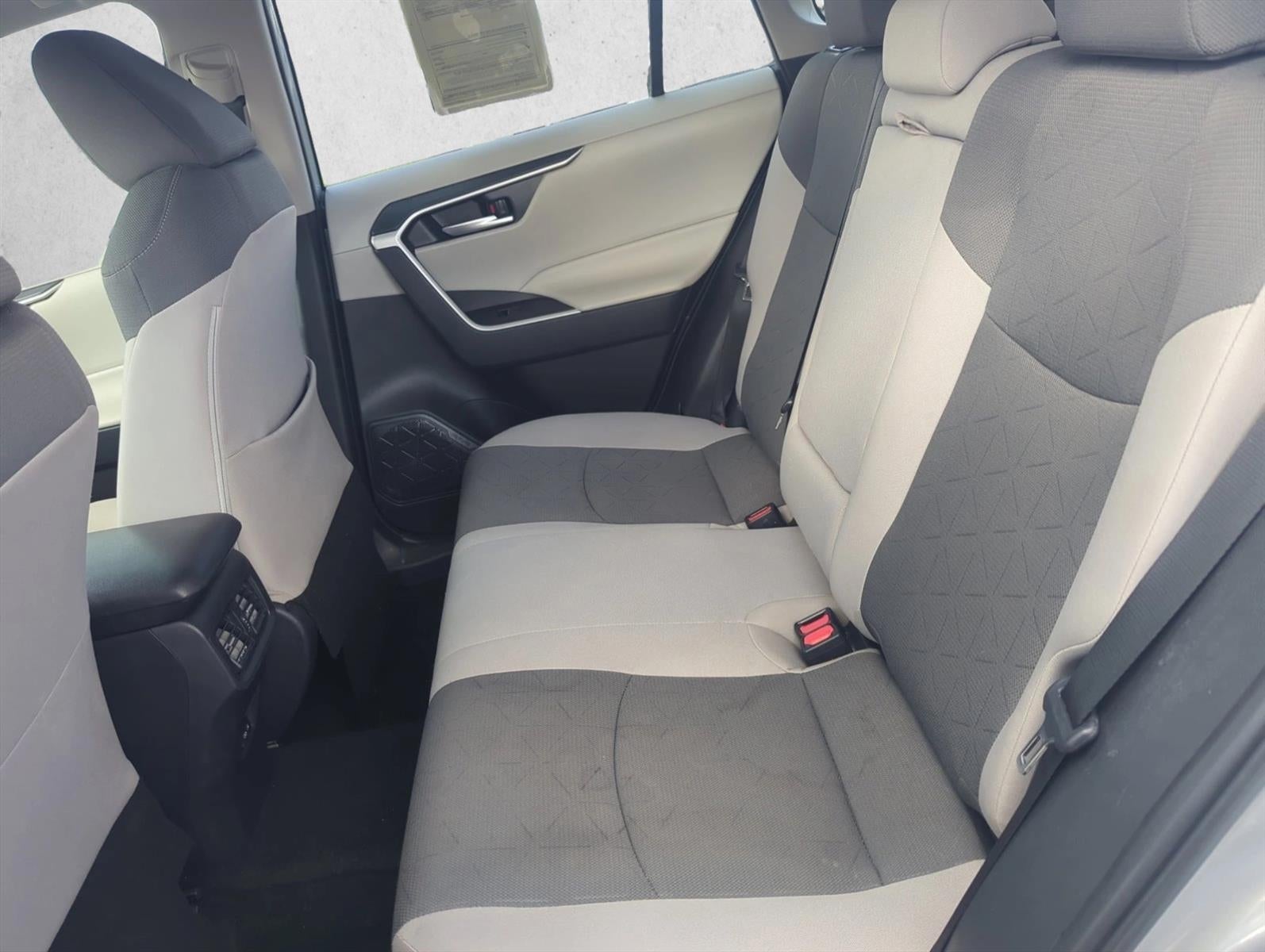 2025 Toyota RAV4 XLE FWD (Natl)