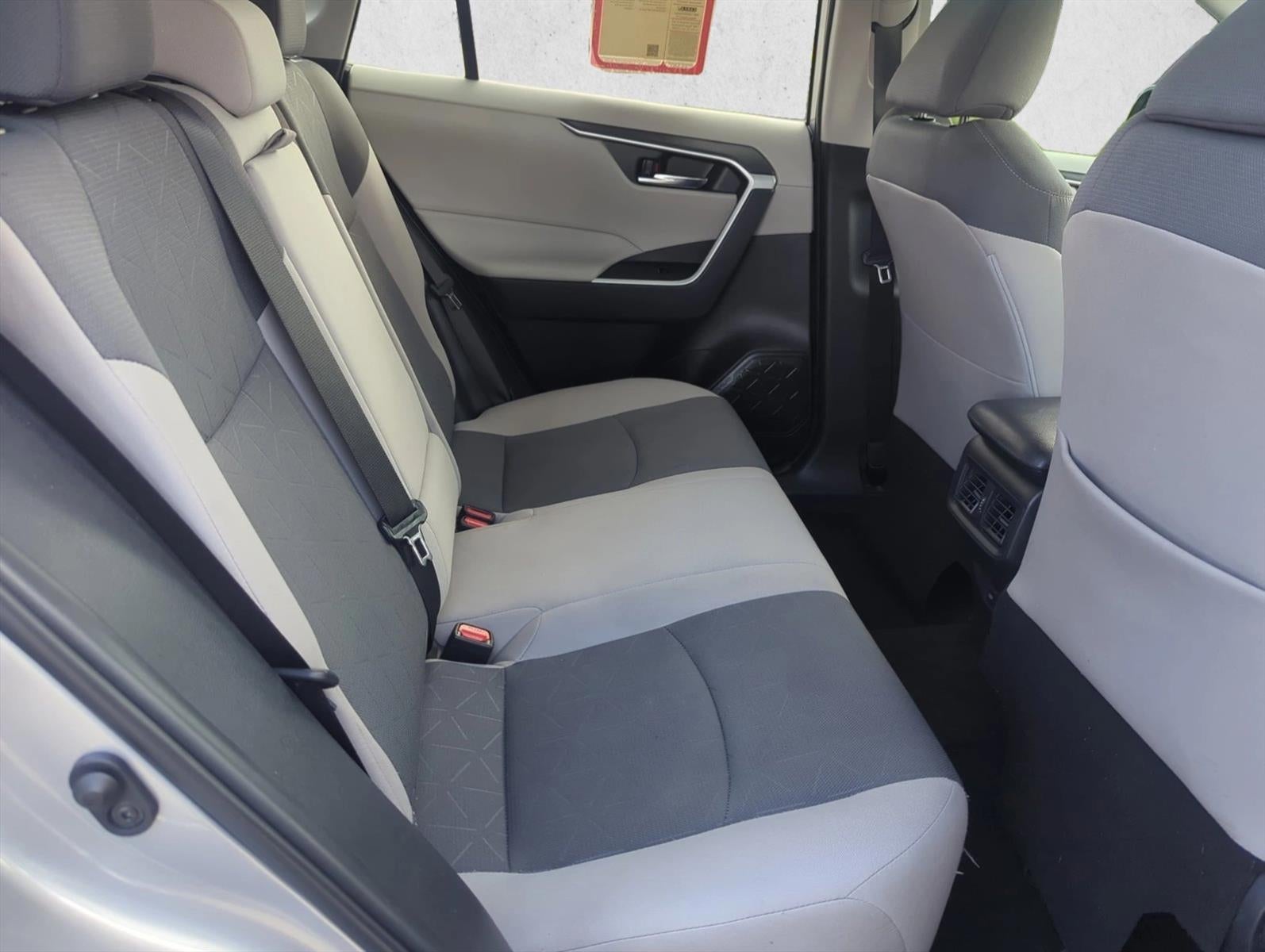 2025 Toyota RAV4 XLE FWD (Natl)