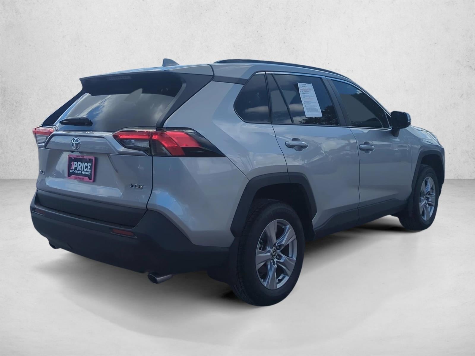 2025 Toyota RAV4 XLE FWD (Natl)