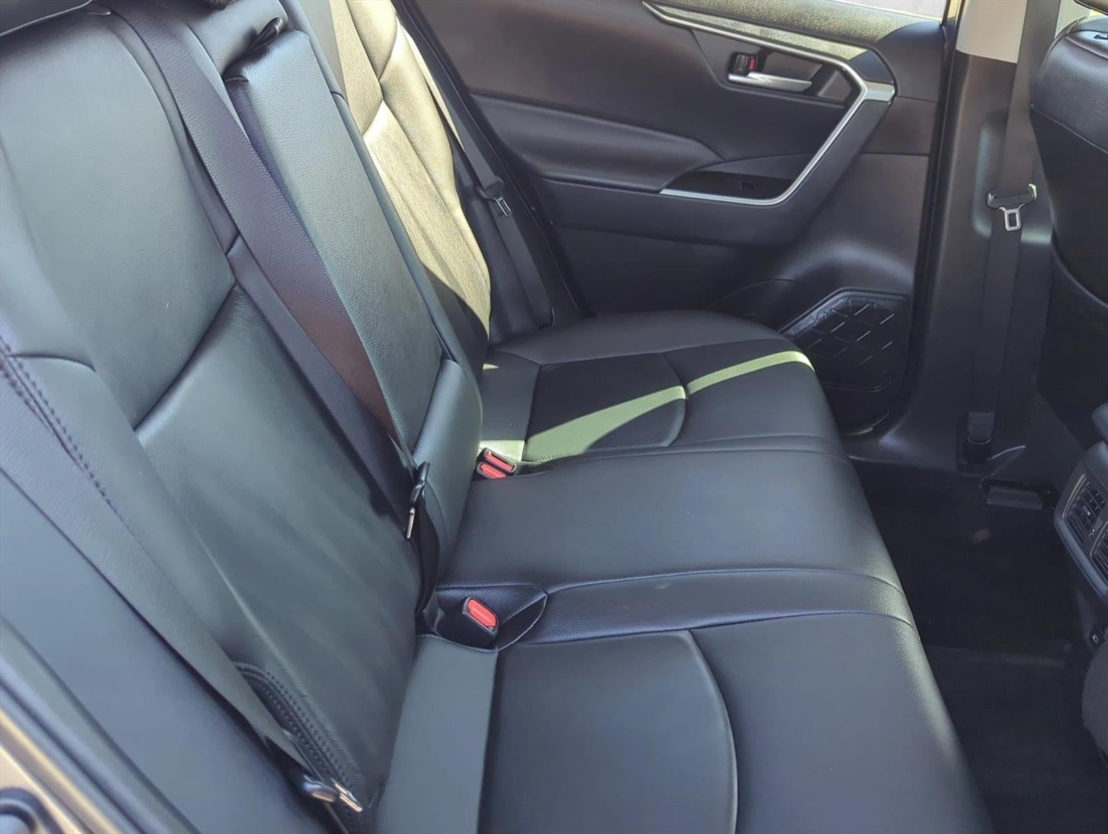 2025 Toyota RAV4 XLE FWD (Natl)