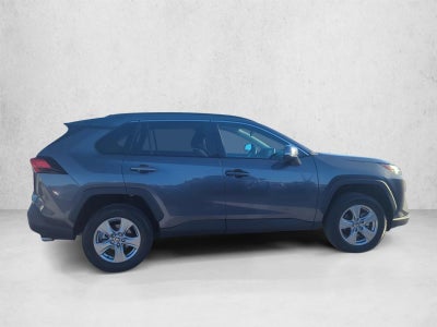 2022 Toyota RAV4 XLE FWD (GS)