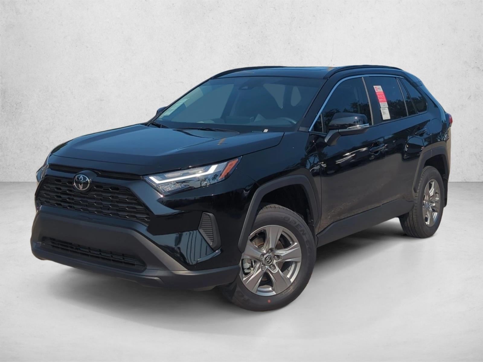 2025 Toyota RAV4 XLE FWD (GS)