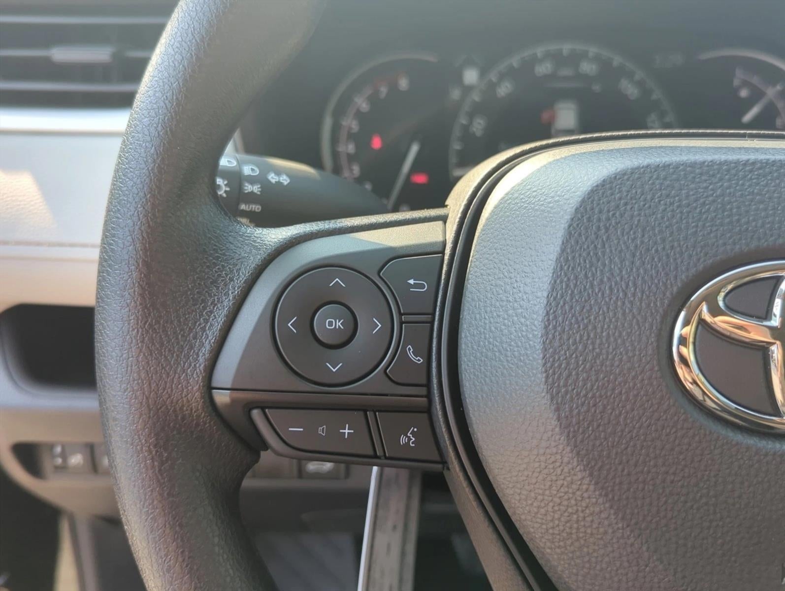 2025 Toyota RAV4 XLE FWD (GS)