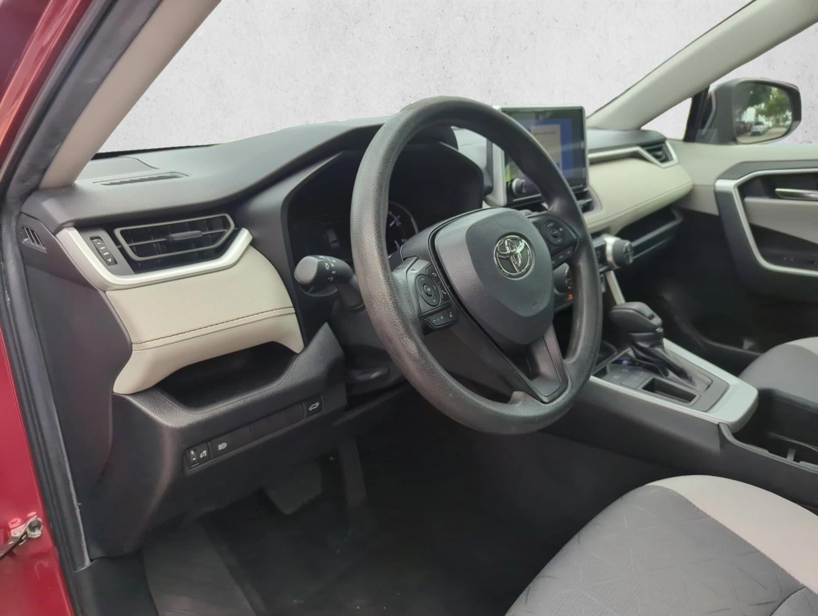 2023 Toyota RAV4 XLE FWD (GS)