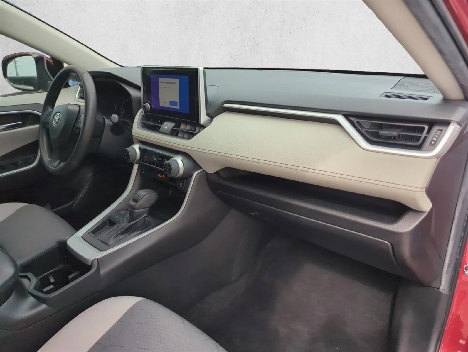 2023 Toyota RAV4 XLE FWD (GS)