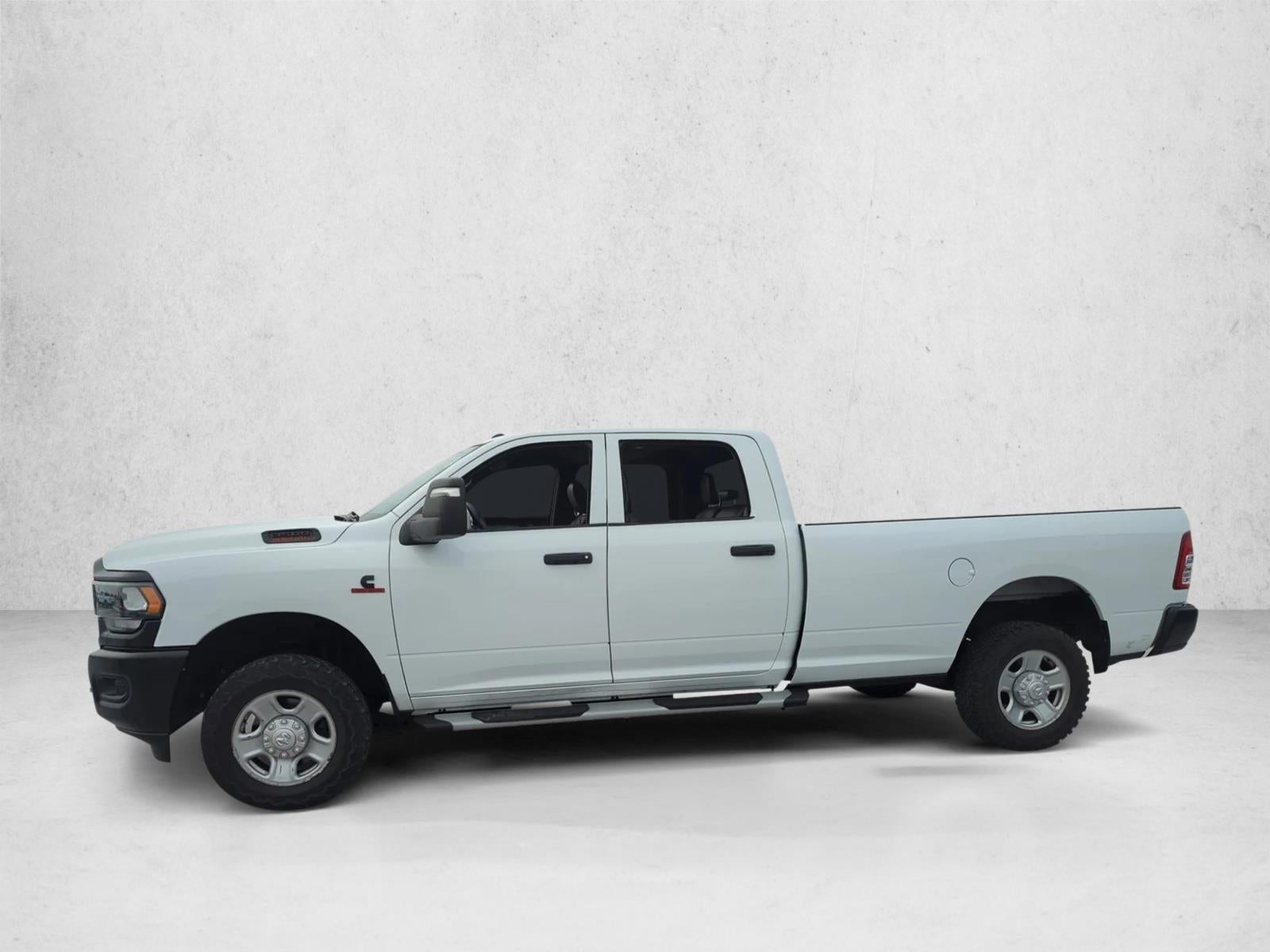 2023 RAM 3500 Tradesman 4x4 Crew Cab 8' Box