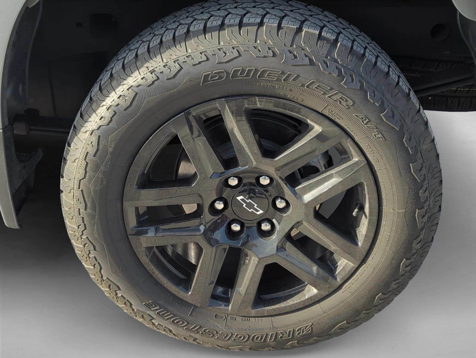 2024 Chevrolet Silverado 1500 Crew Cab Short Box 4-Wheel Drive Custom