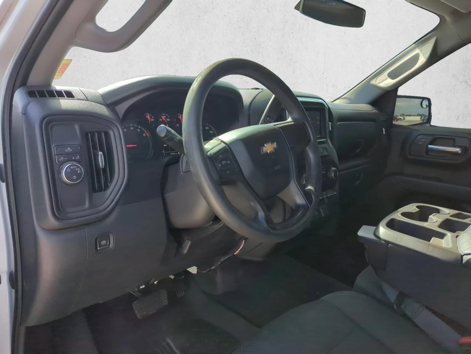 2020 Chevrolet Silverado 1500 Crew Cab Short Box 2-Wheel Drive Custom