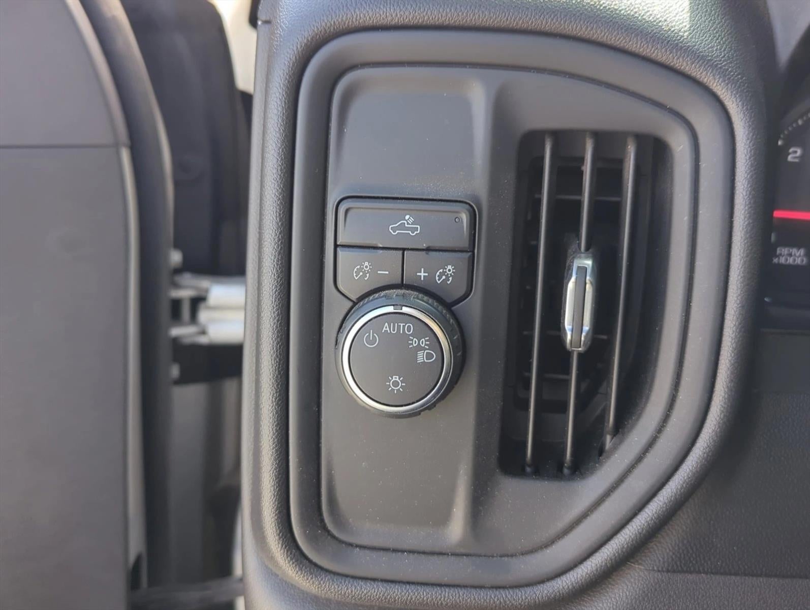 2020 Chevrolet Silverado 1500 Crew Cab Short Box 2-Wheel Drive Custom