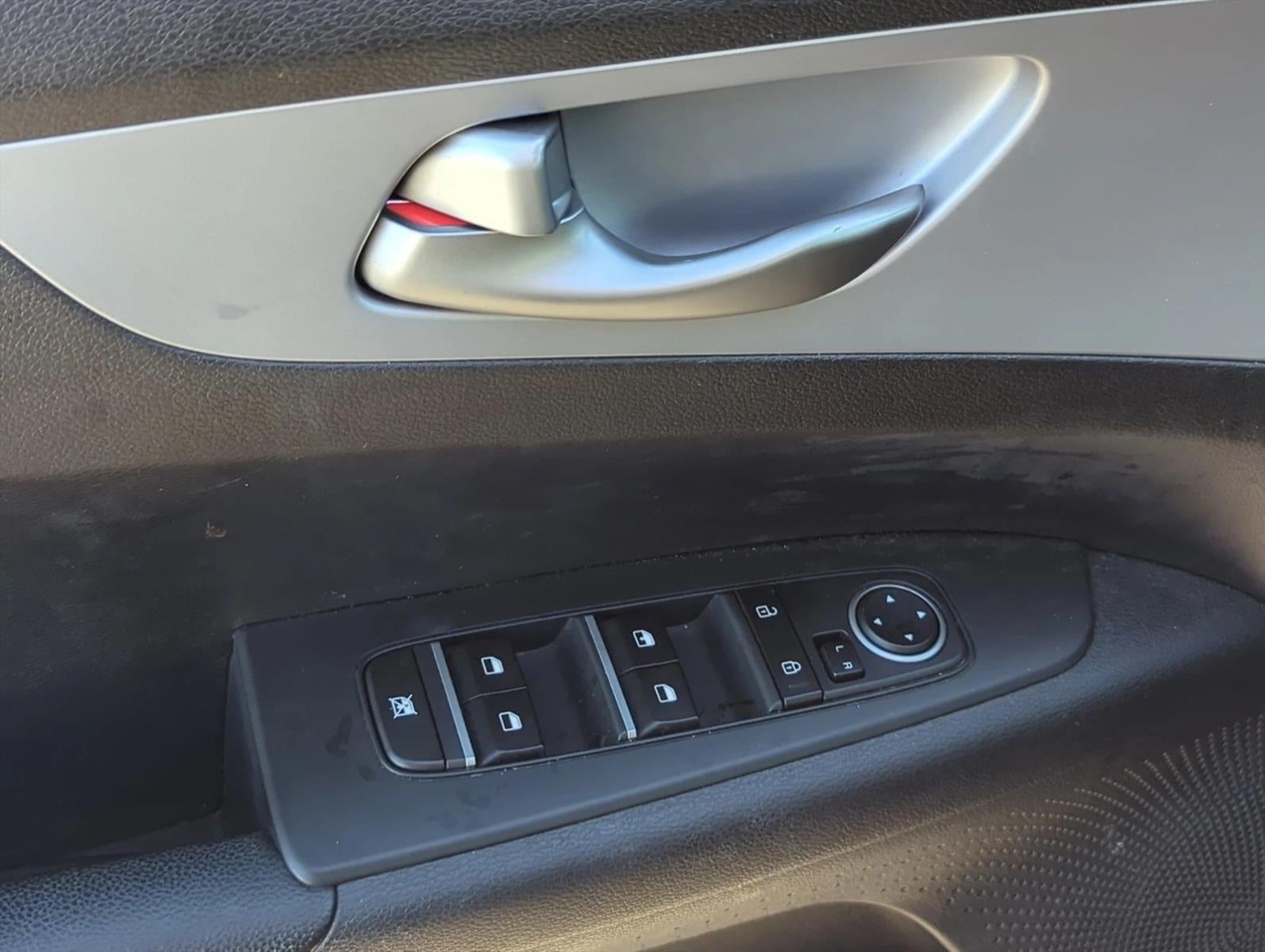 2022 Kia Forte LXS IVT