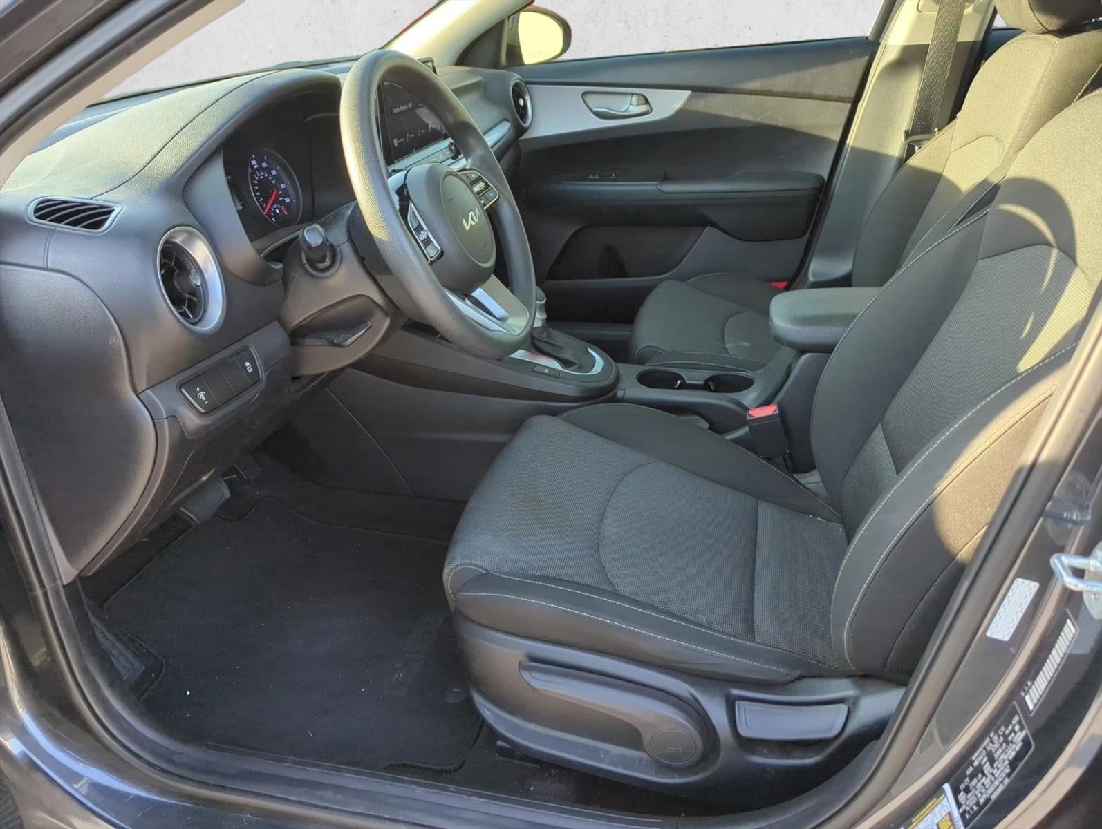 2022 Kia Forte LXS IVT