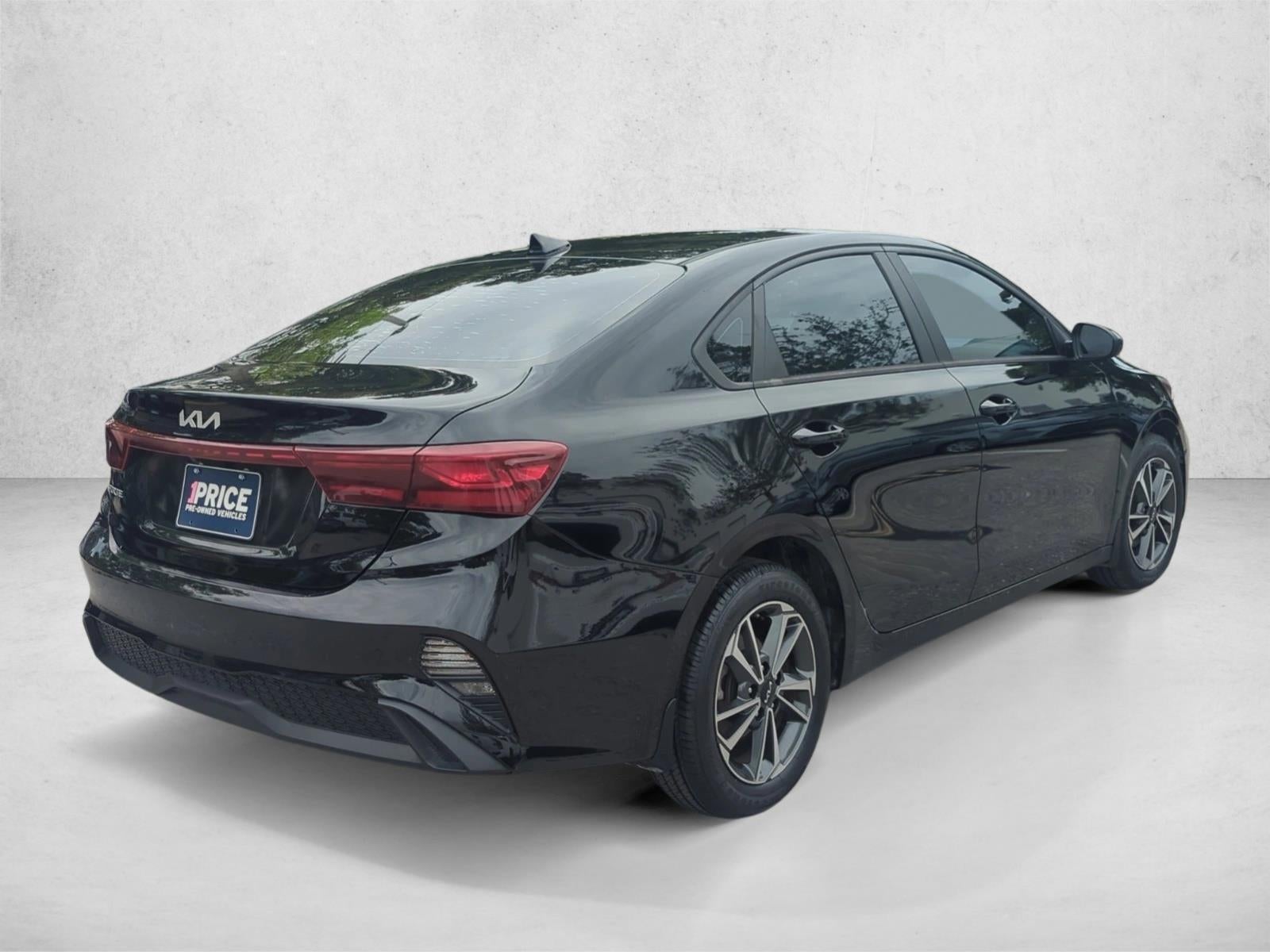 2023 Kia Forte LXS IVT