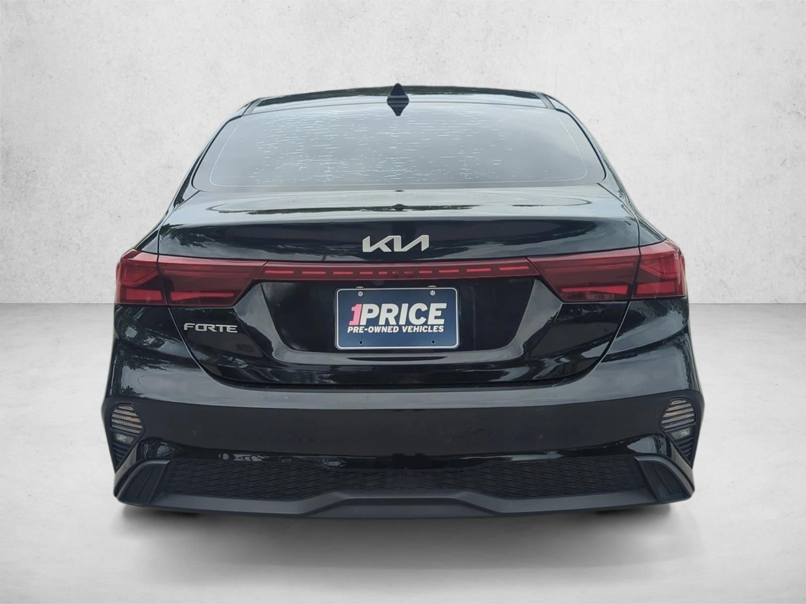 2023 Kia Forte LXS IVT