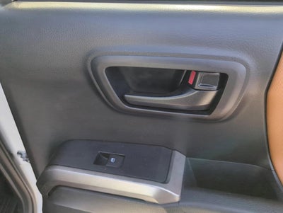 2019 Toyota Tacoma 2WD 2WD SR5 Double Cab 5' Bed V6 AT (GS)