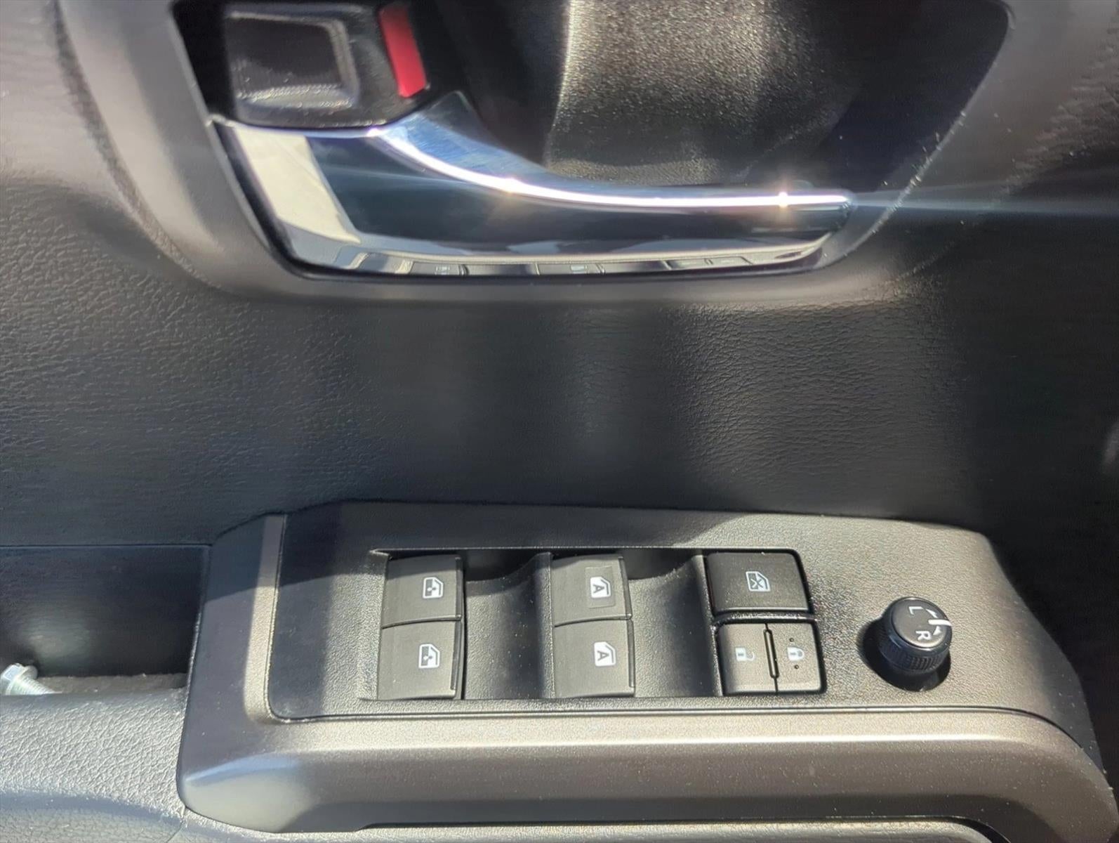 2023 Toyota Tacoma 2WD 2WD TRD Sport Double Cab 5' Bed V6 AT (Natl)