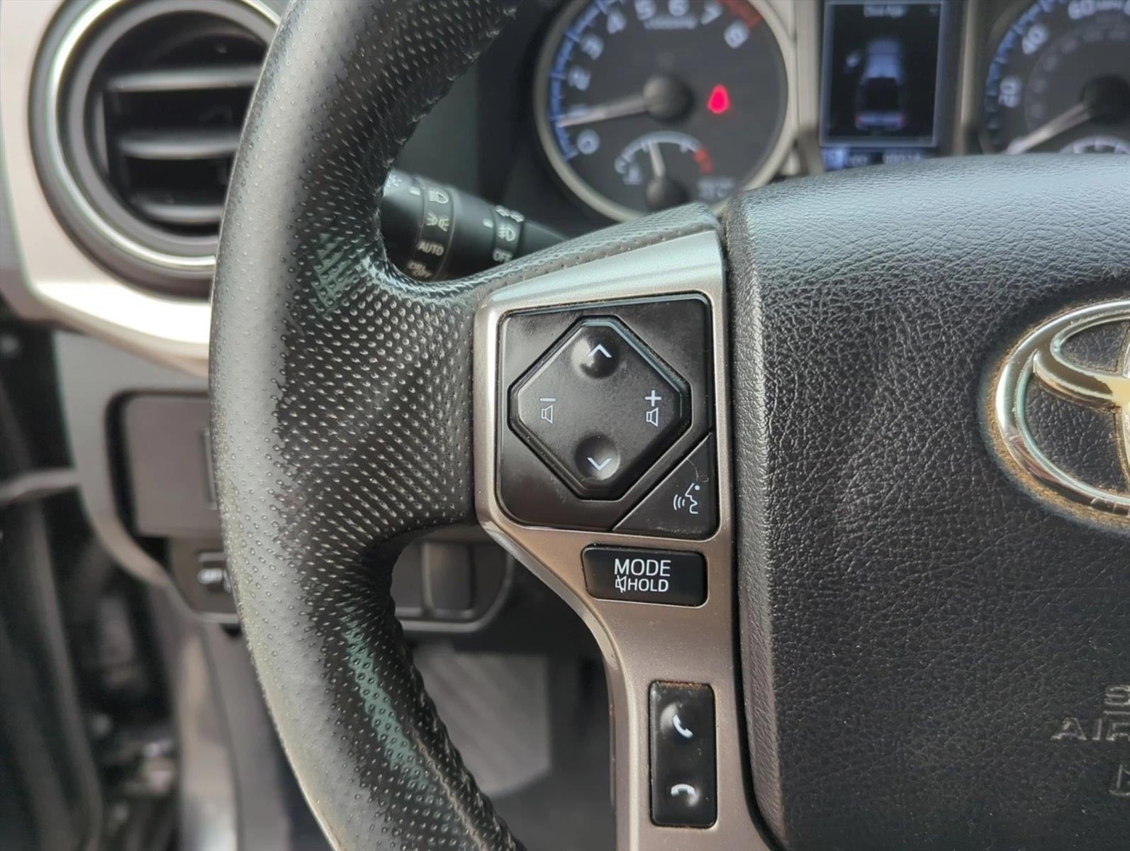 2022 Toyota Tacoma 2WD 2WD SR5 Double Cab 5' Bed V6 AT (GS)